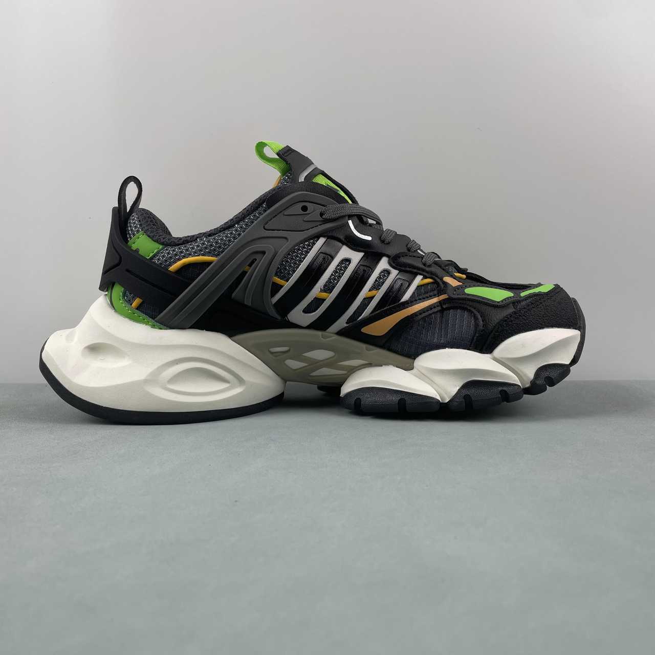AD XLG Runner Deluxe Black Grey