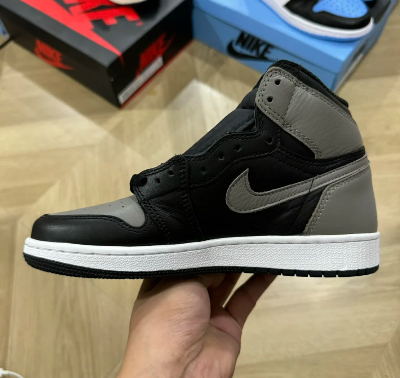 Air Jordan 1 Retro High Shadows