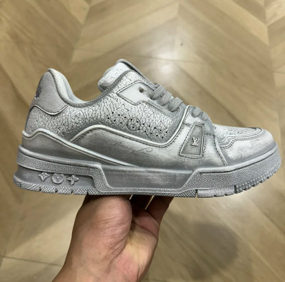 Louis Vuitton Trainer Grey Washed