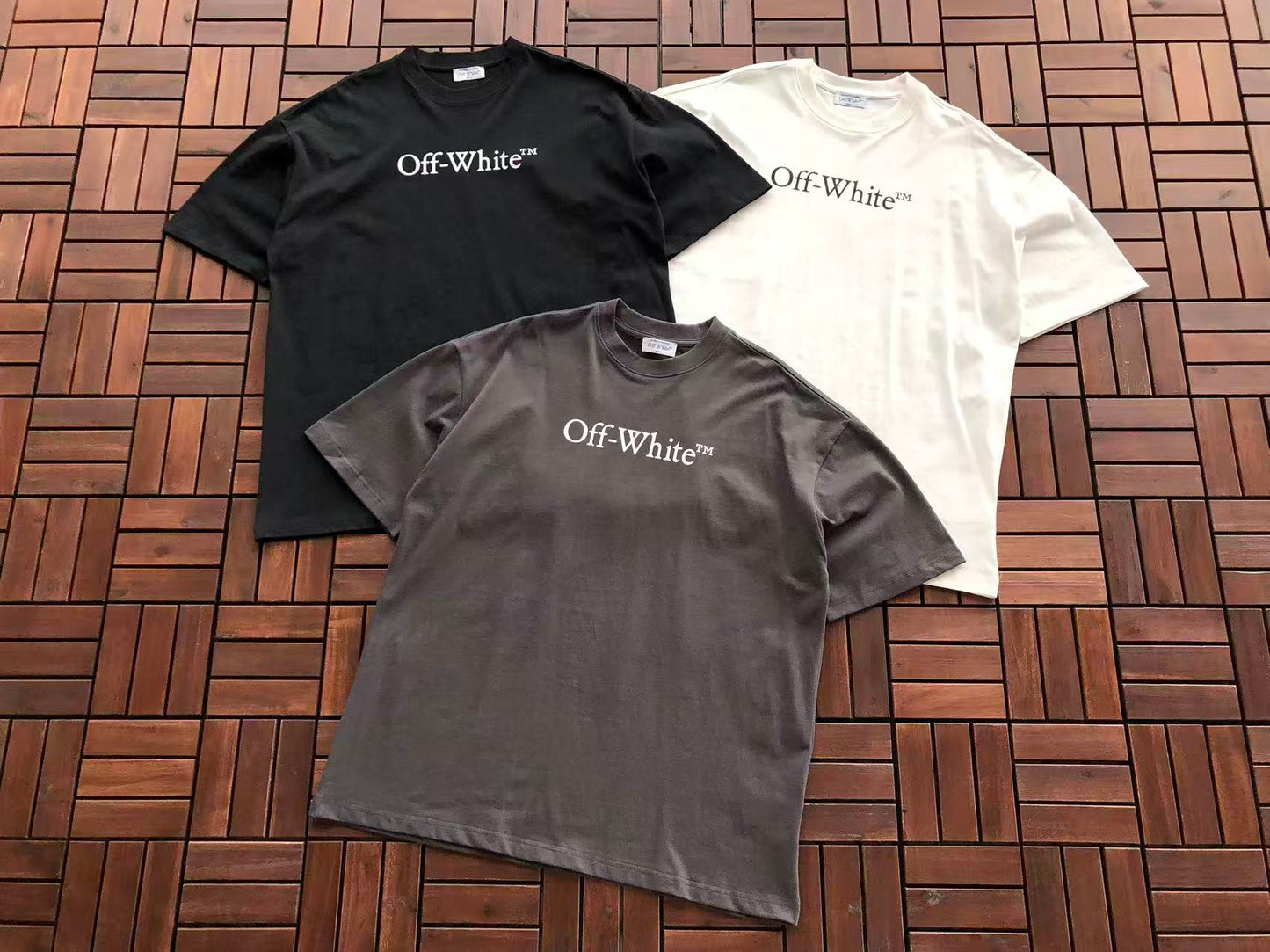 T-shirt Off