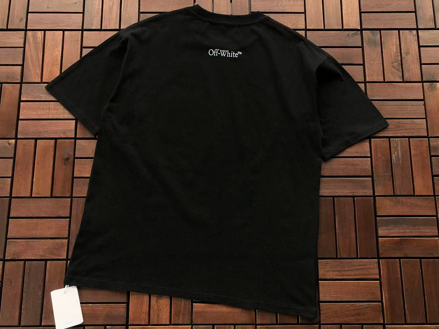 T-shirt Off