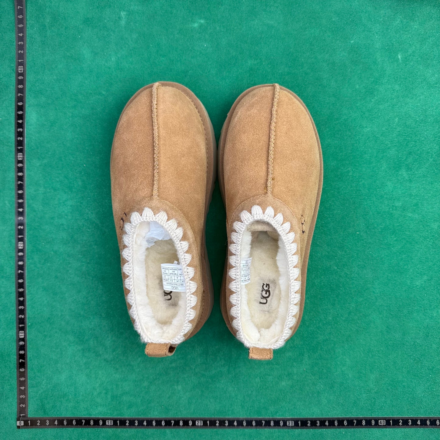 UGG