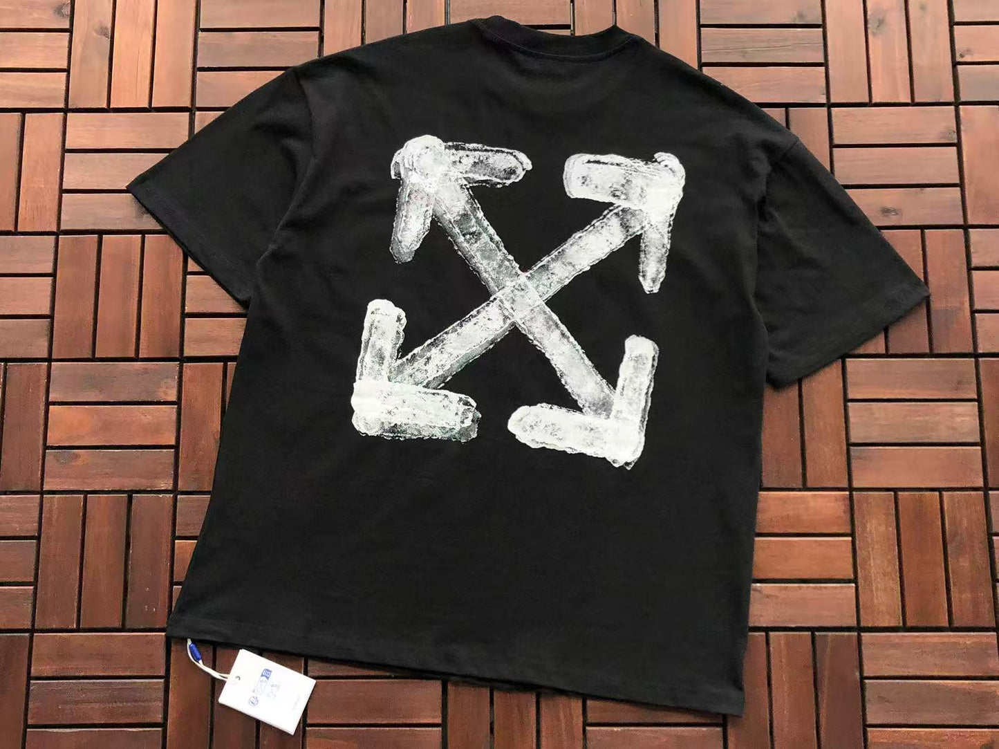 T-shirt Off