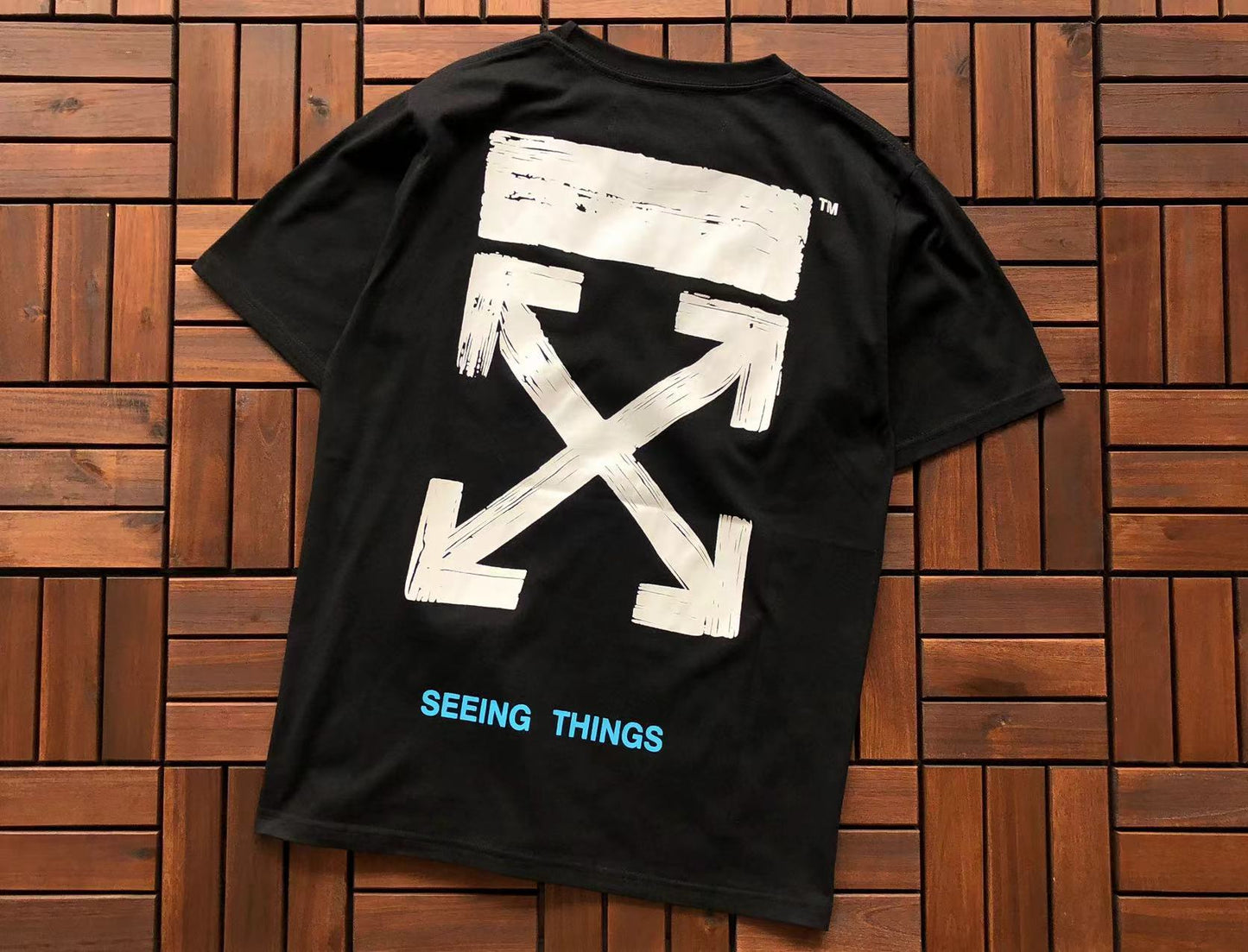 T-shirt Off