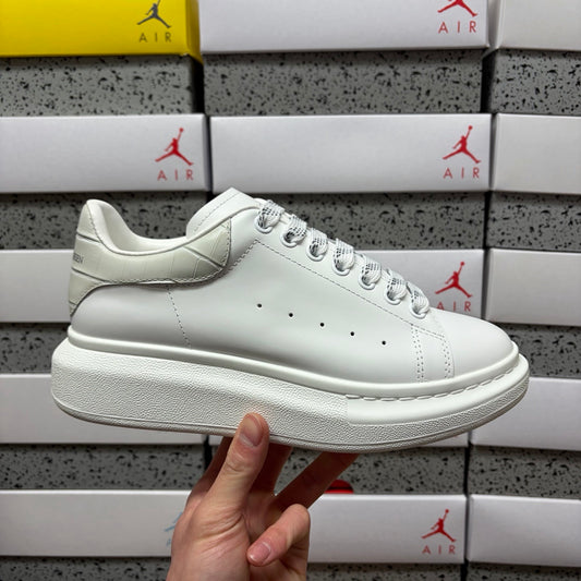 Alexander McQueen Beige