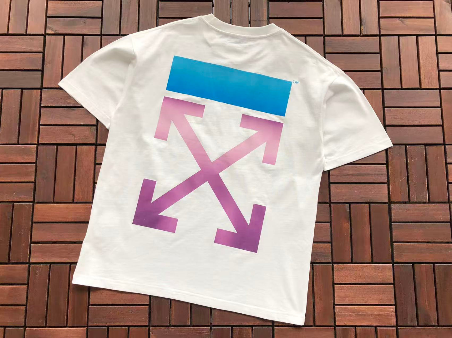 T-shirt Off