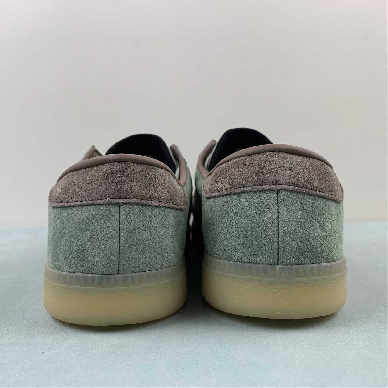 AD Bermuda Grey Green Brown