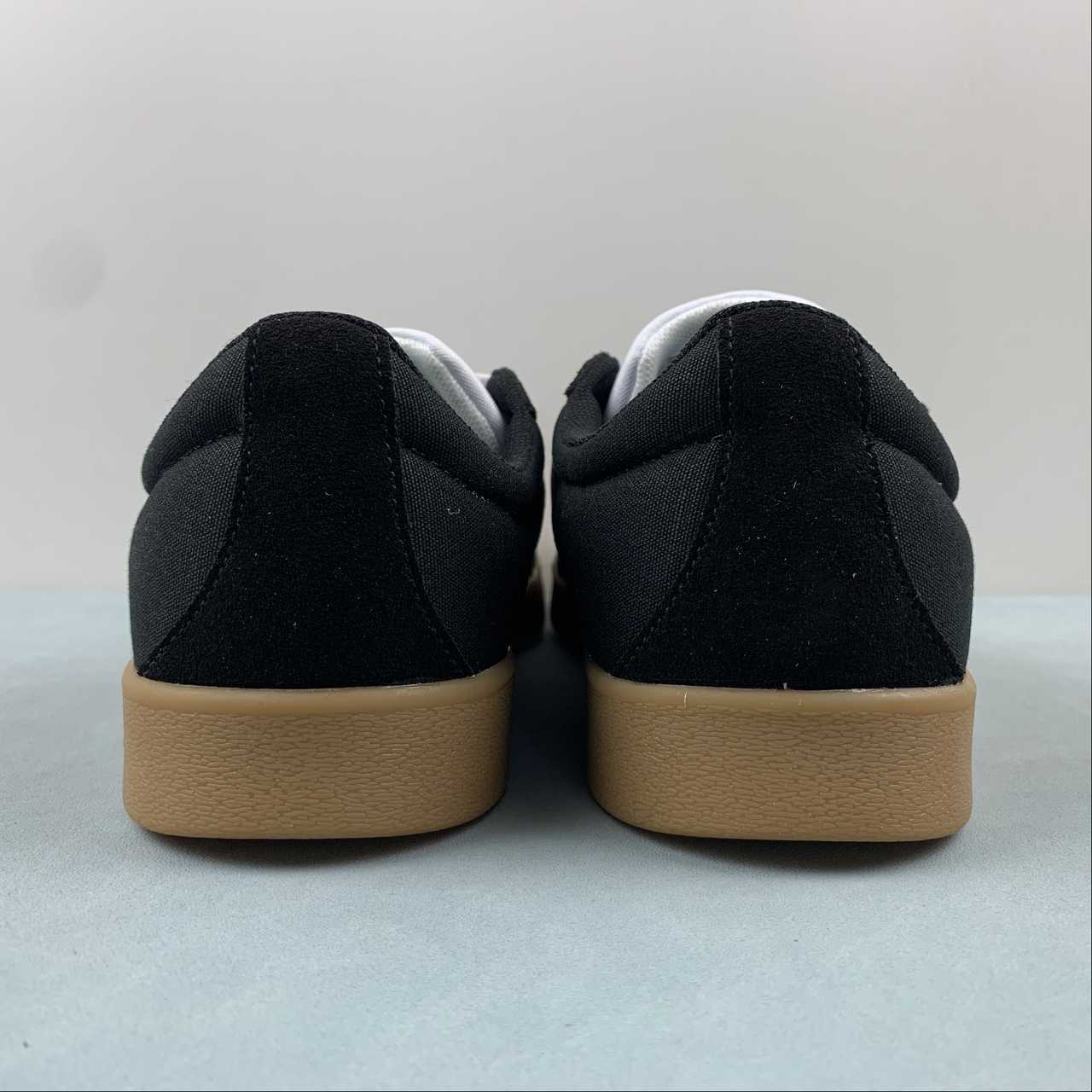 AD VL Court 2.0 Black White Brown