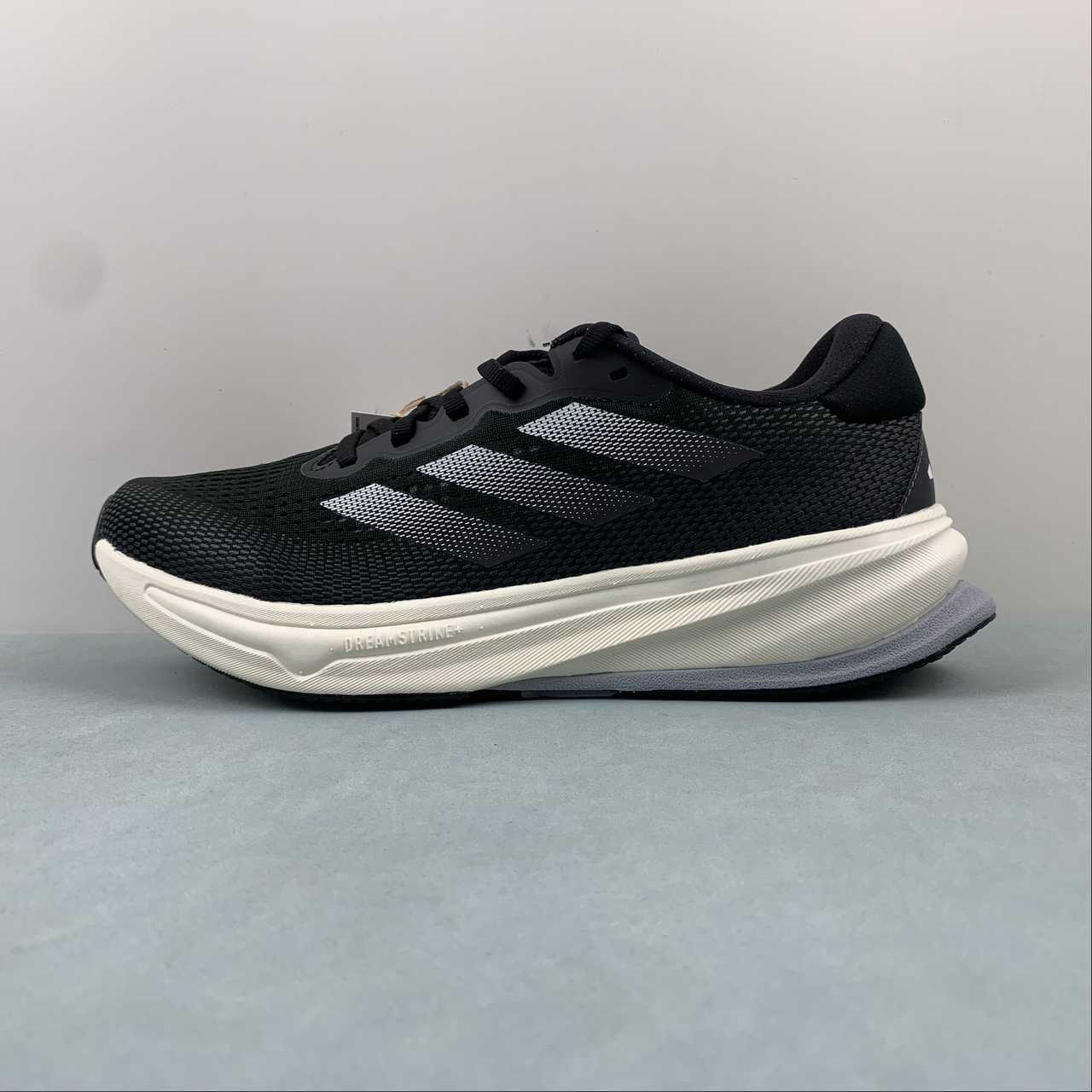 AD Supernova Black