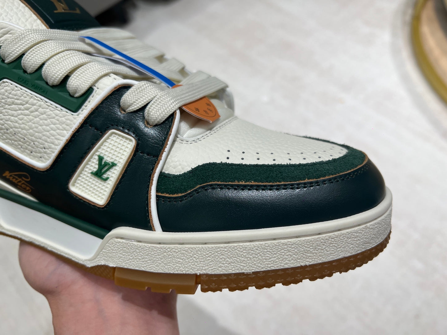 Trainer White and Dark Green