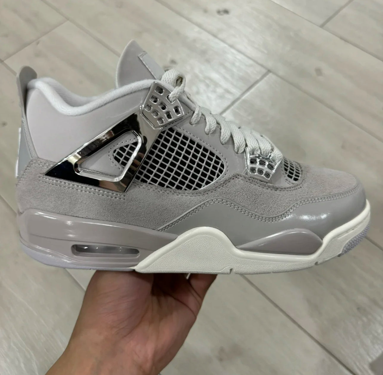 Air Jordan 4 “Frozen Moments”