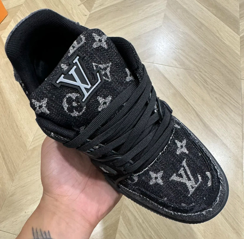 Louis Vuitton Trainer Black