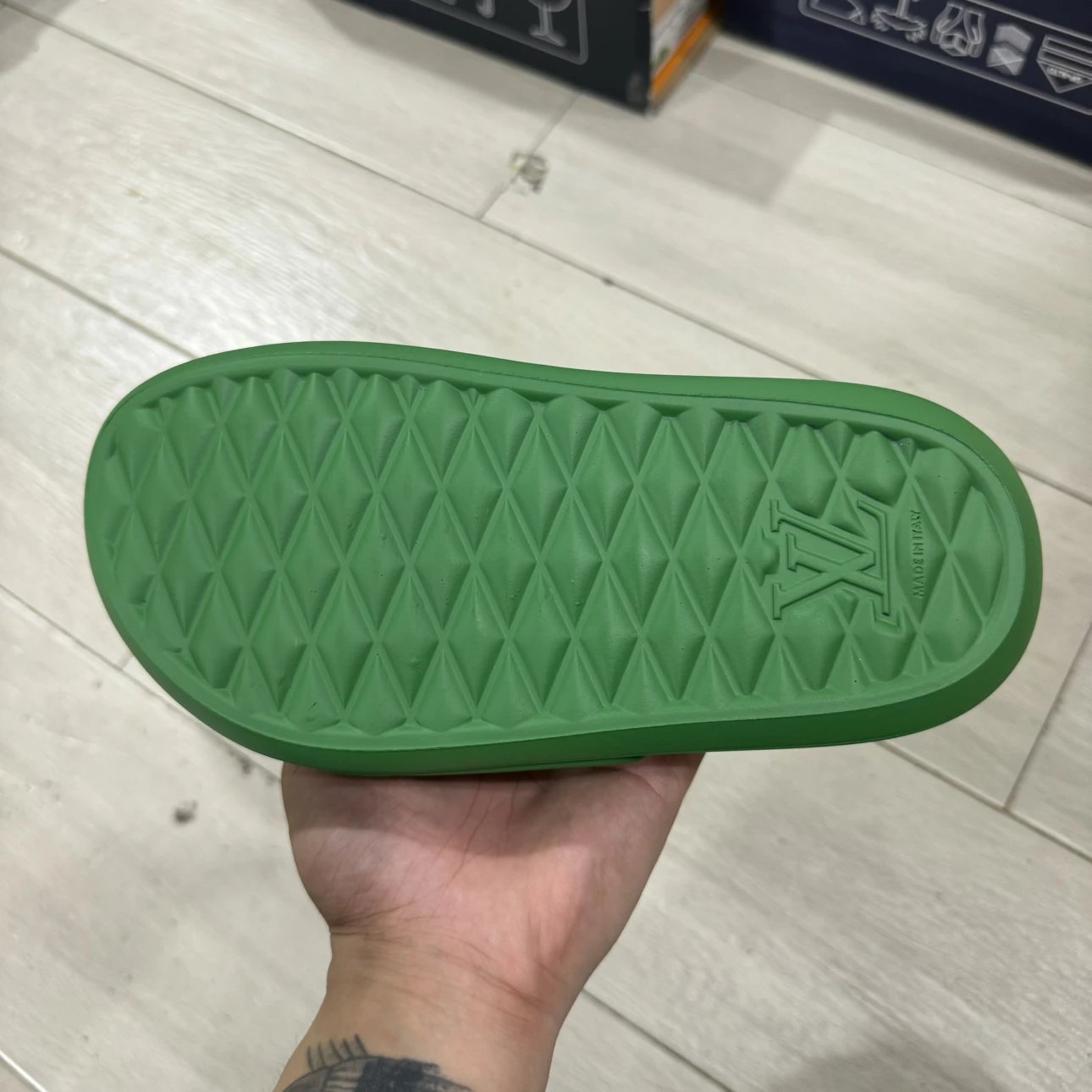 Chinelo Lv Green