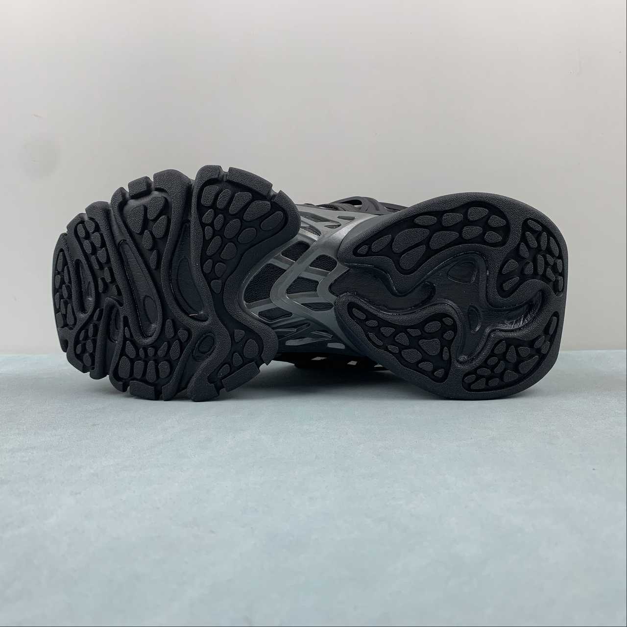 AD XLG Runner Deluxe Black White
