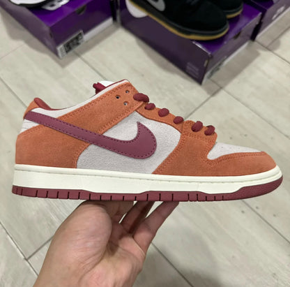 SB Dunk Low Dark Russet Cedar