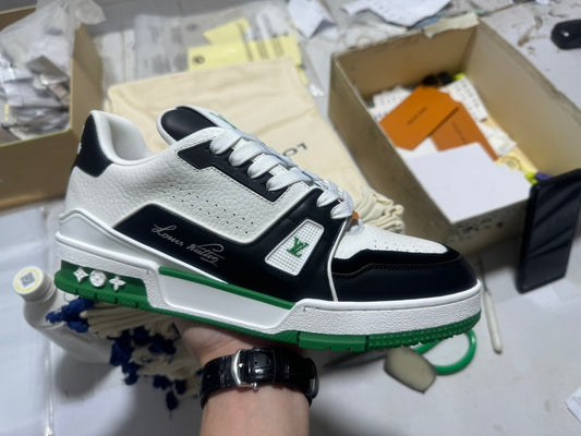 Trainer White and Green