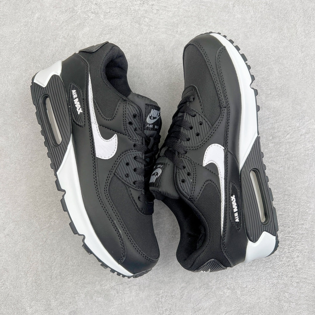 Air Max 90 Black and White