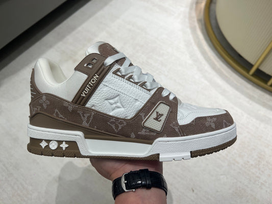 Trainer White and Brown