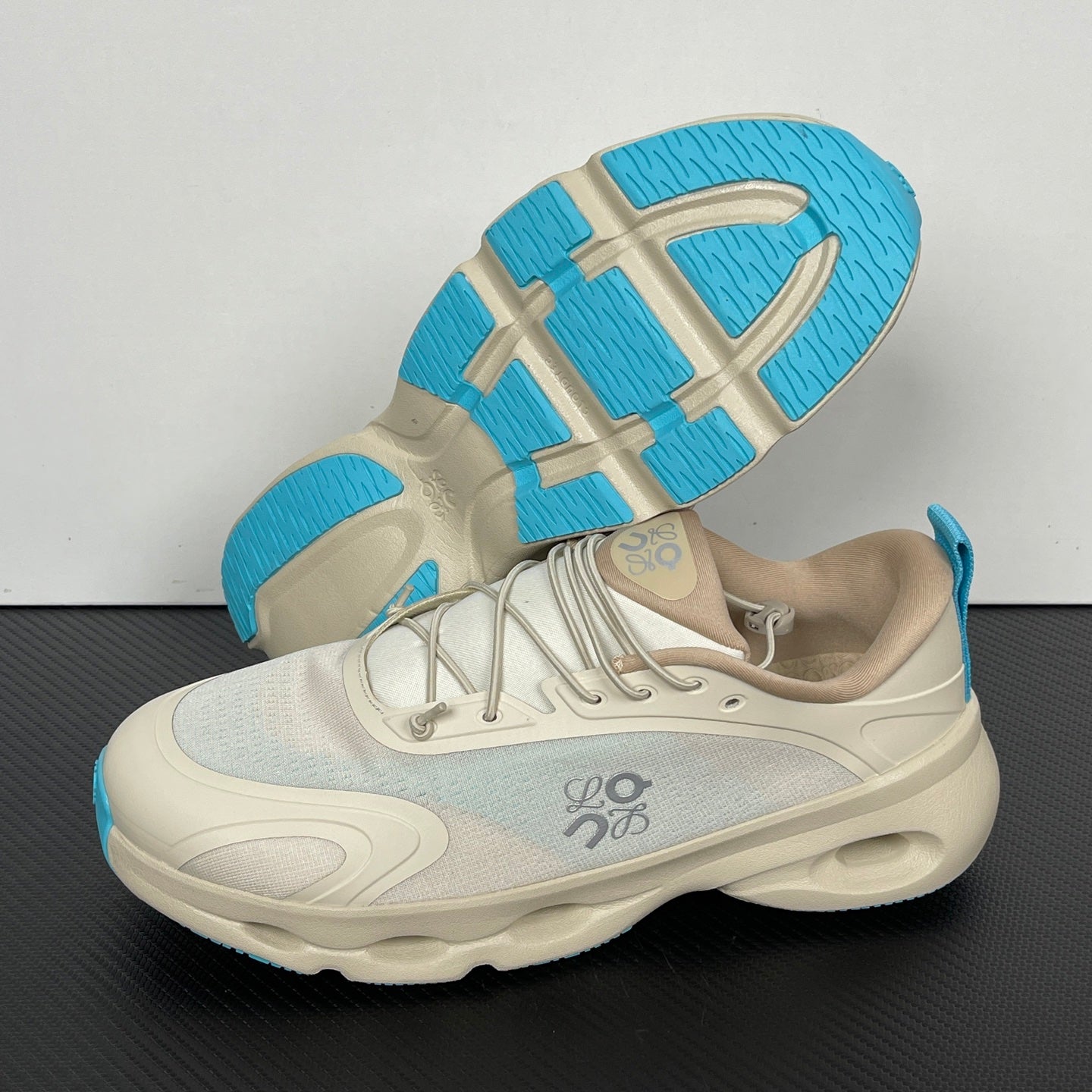 Cloudsolo Beige Blue