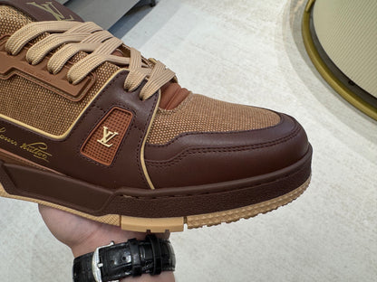 Trainer Brown