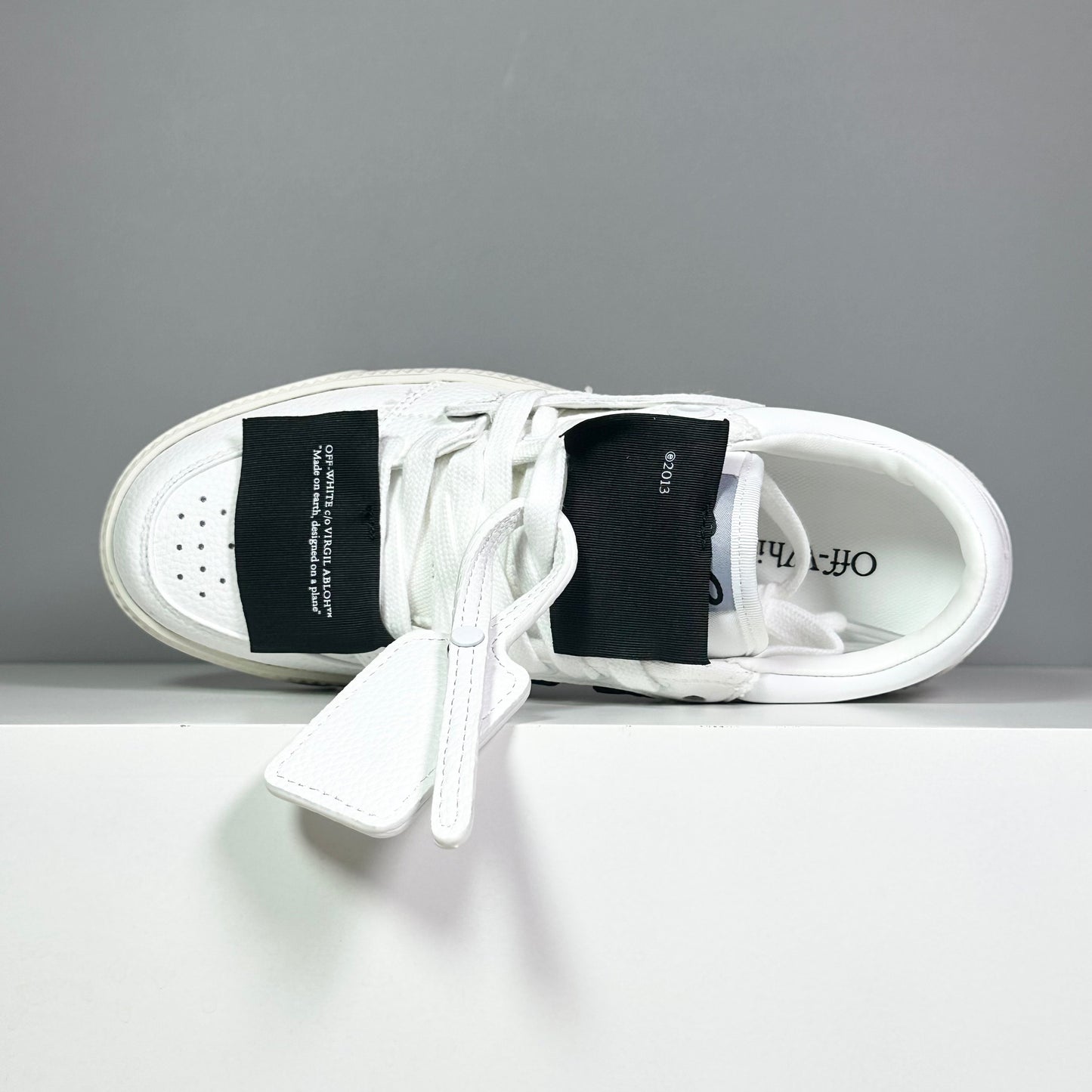OF 3.0 Off-Court White Black