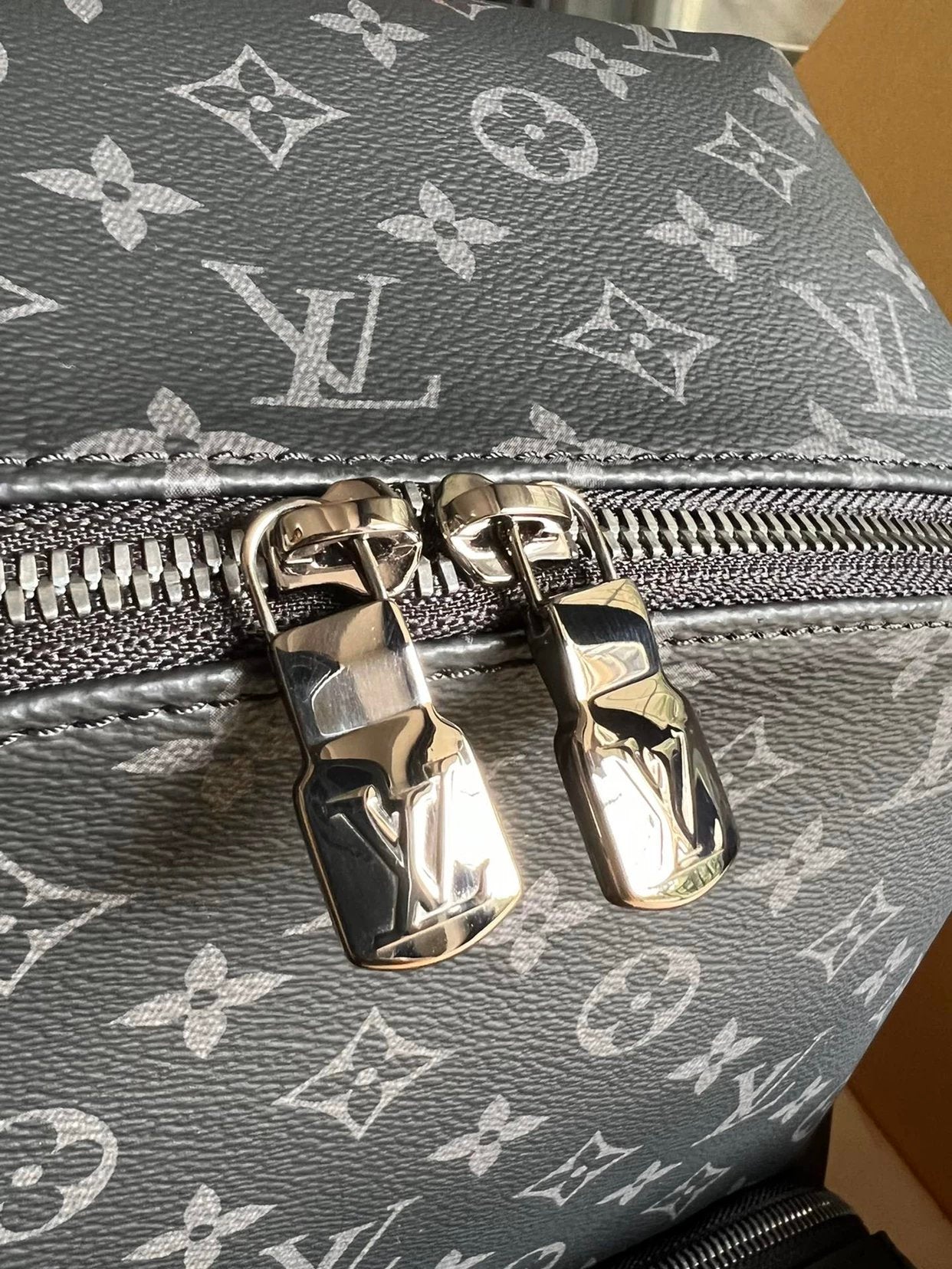 Louis Vuitton Discovery