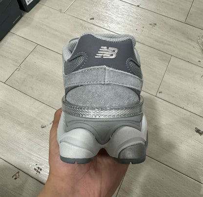 New Balance 9060 Grey