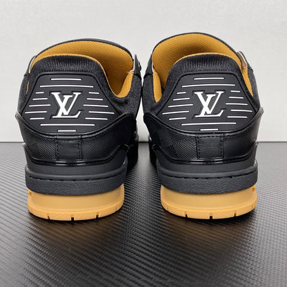Trainer Black and Brown Sole