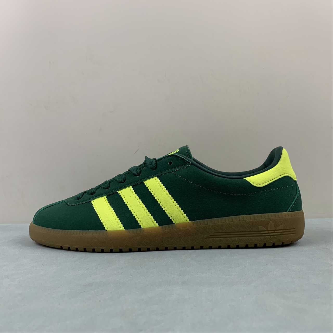 AD Bermuda Dark Green