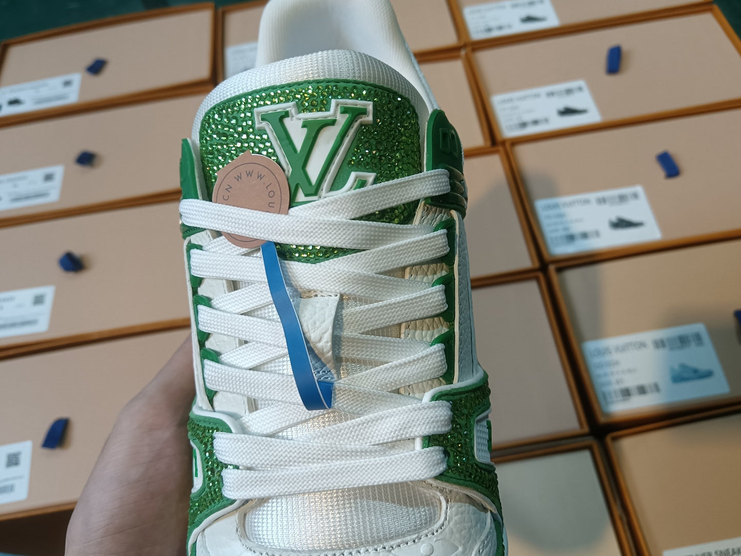 Trainer Green Crystal