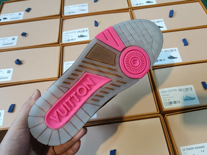 Trainer Pink and Brow Crystal