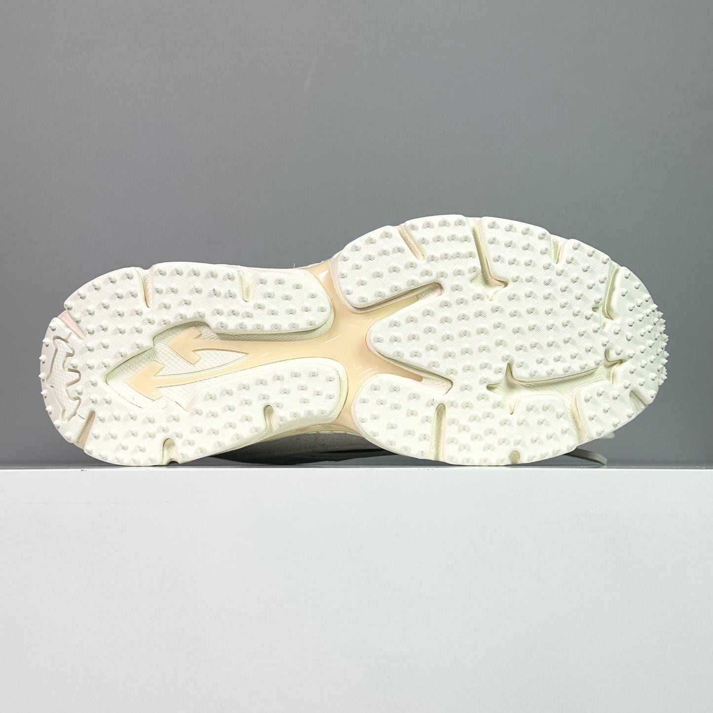 OF Be Right Back Cream Grey Black