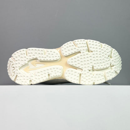 OF Be Right Back Cream Grey Black
