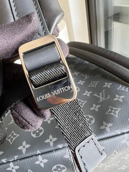 Louis Vuitton Discovery