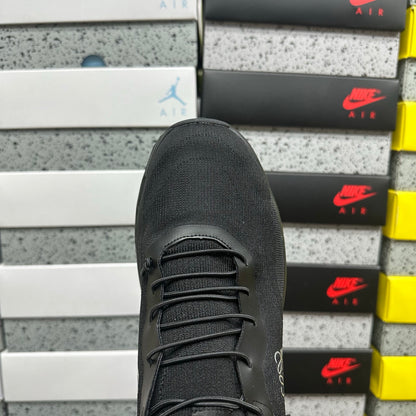 Cloudtilt Loewe Black