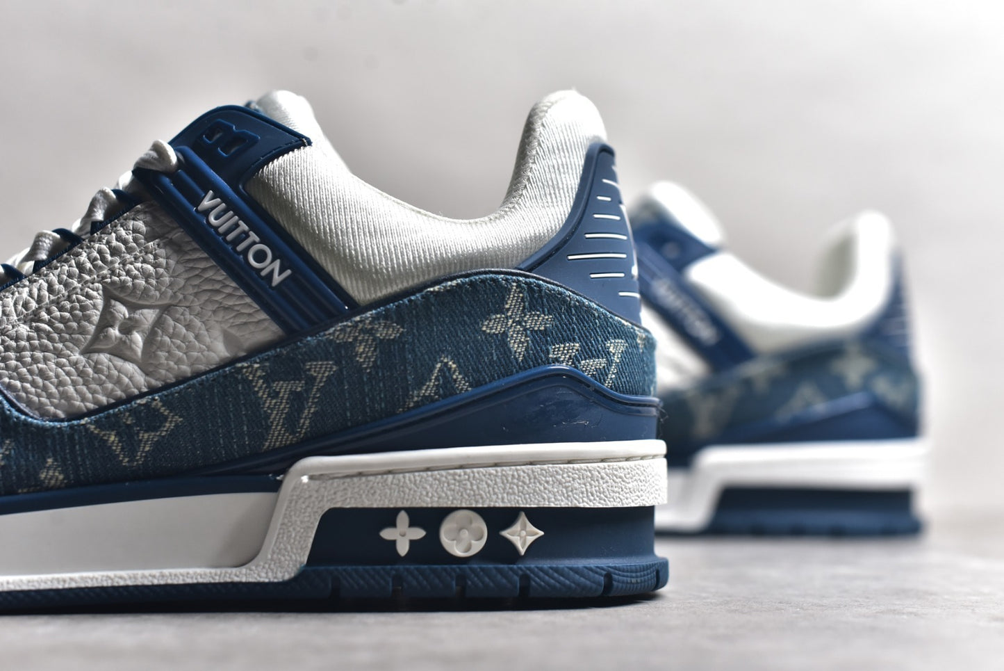 Trainer White and Blue