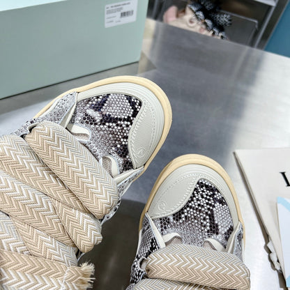 Curb Réptil Light Gray