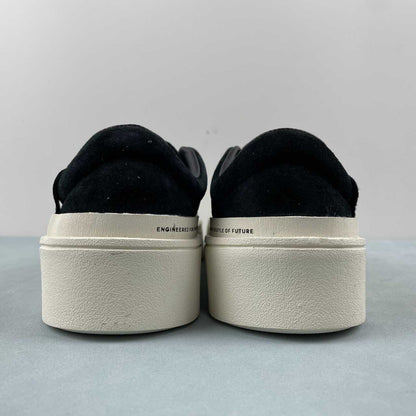 AD LABCOURT Black White