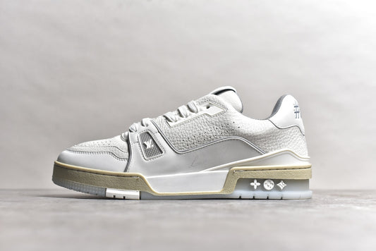 Trainer White and Cream