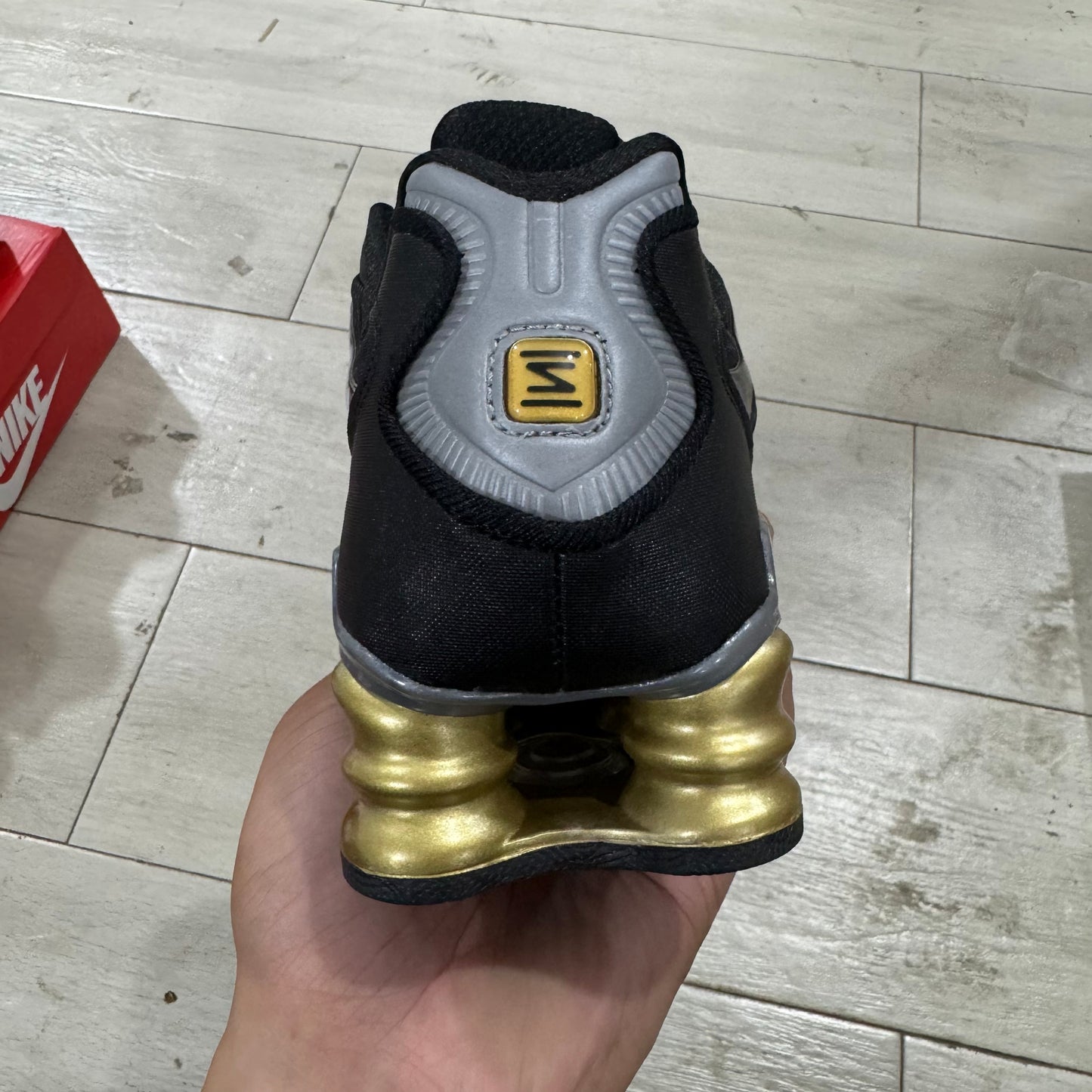 Nike Shox Gold