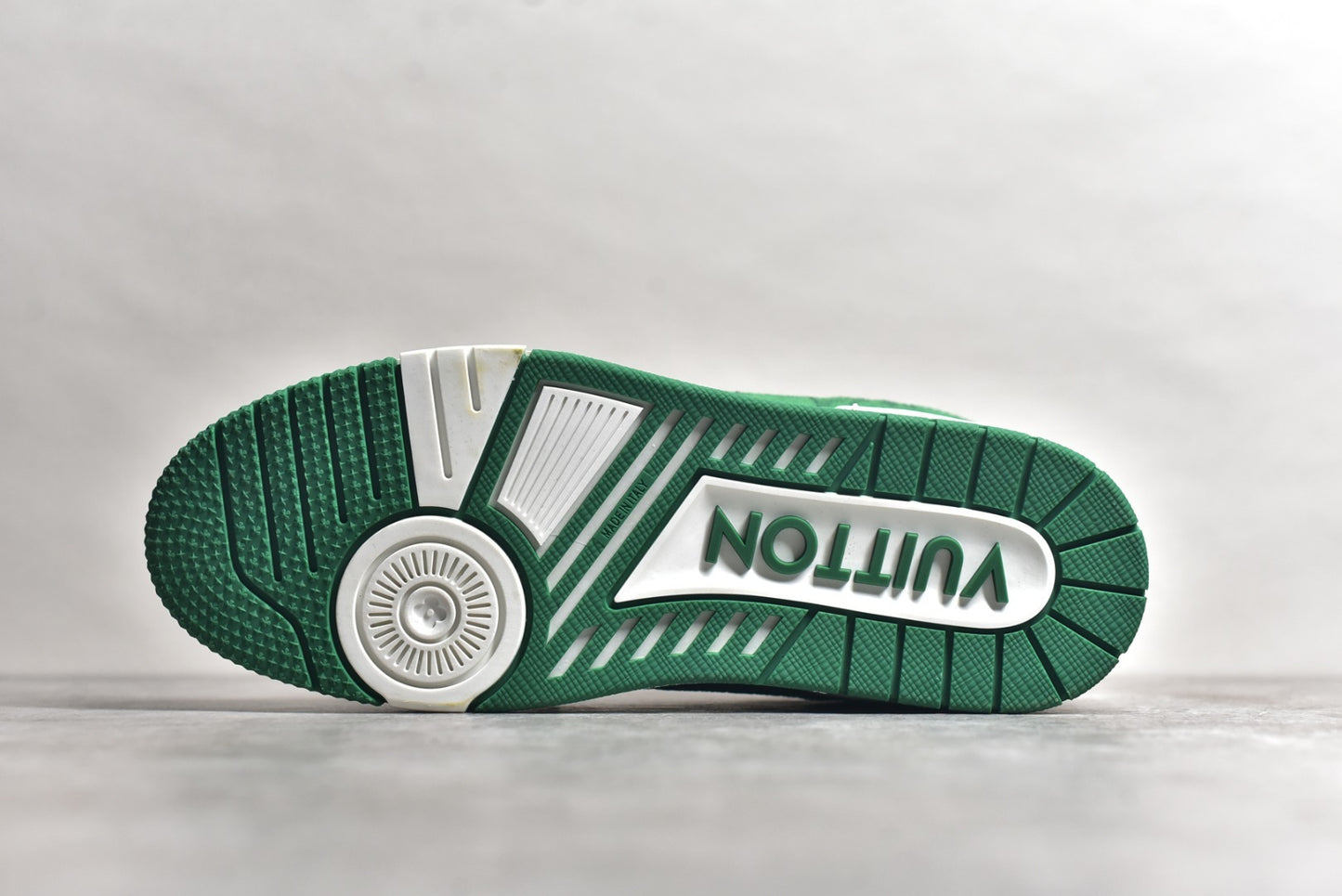 Trainer White and Green