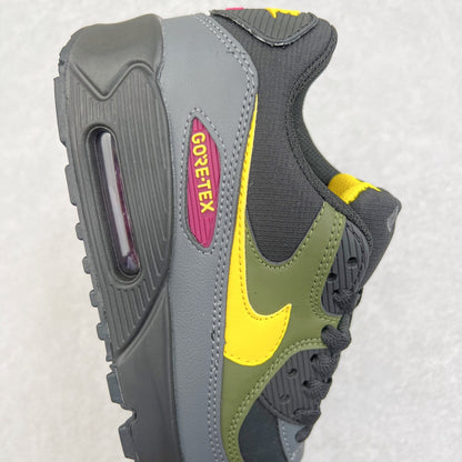 Air Max 90 x Goretex