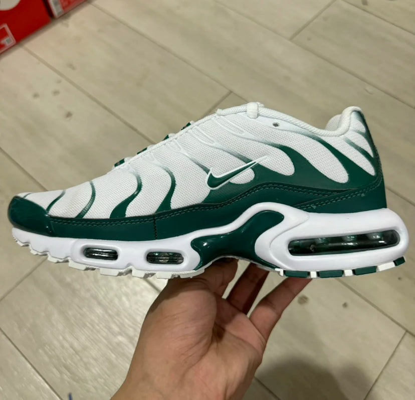 Air Max TN x Lacoste