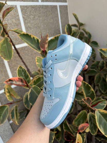 Low Fleece Swoosh Light Blue