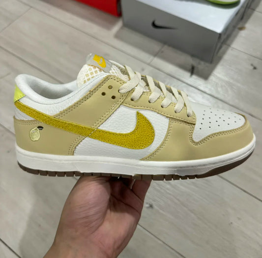 Dunk Low Lemonade