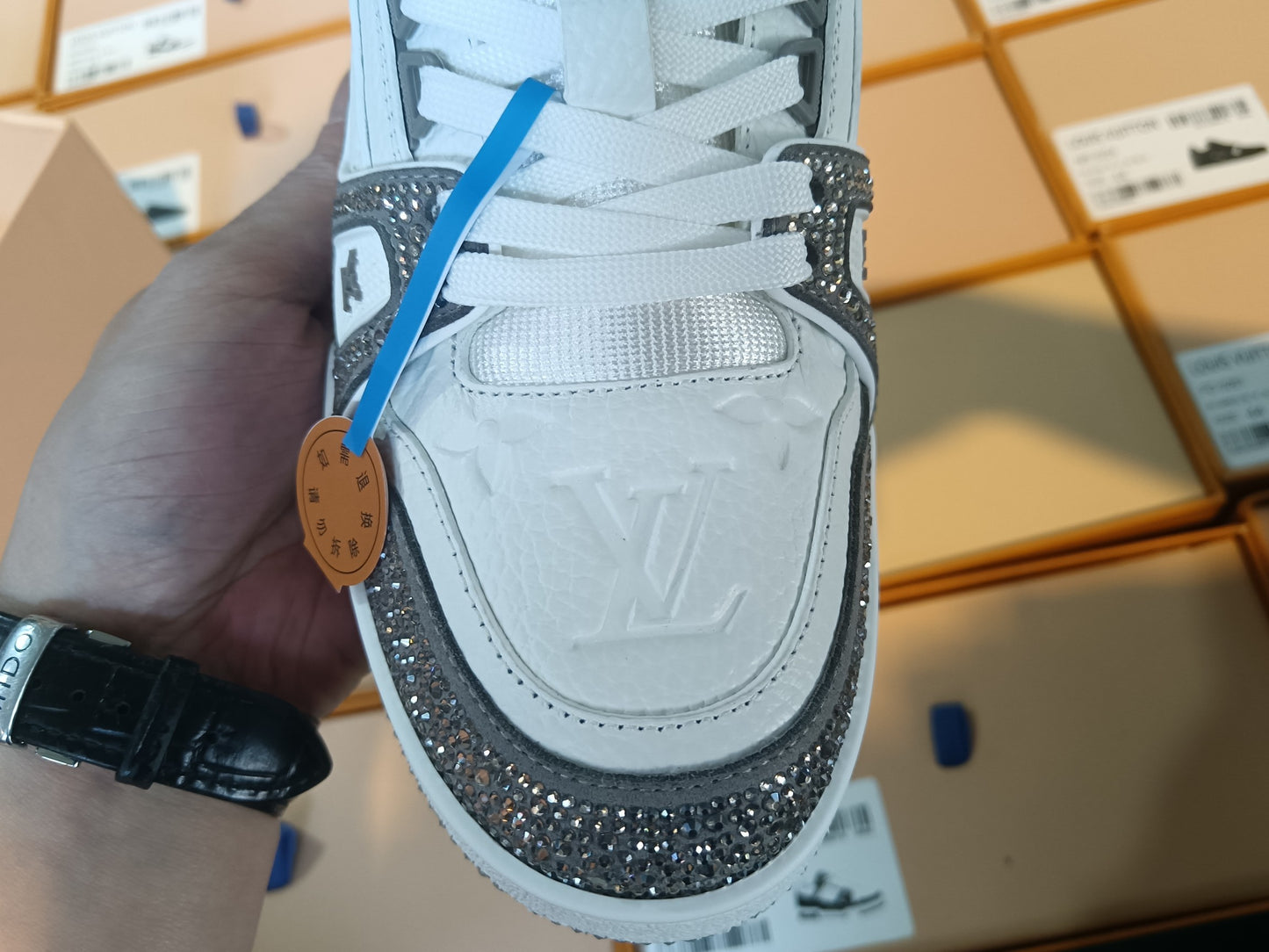 Trainer Grey Crystal