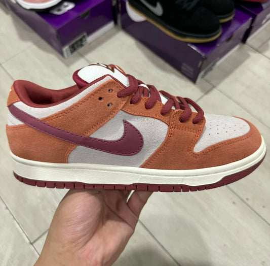 SB Dunk Low Dark Russet Cedar