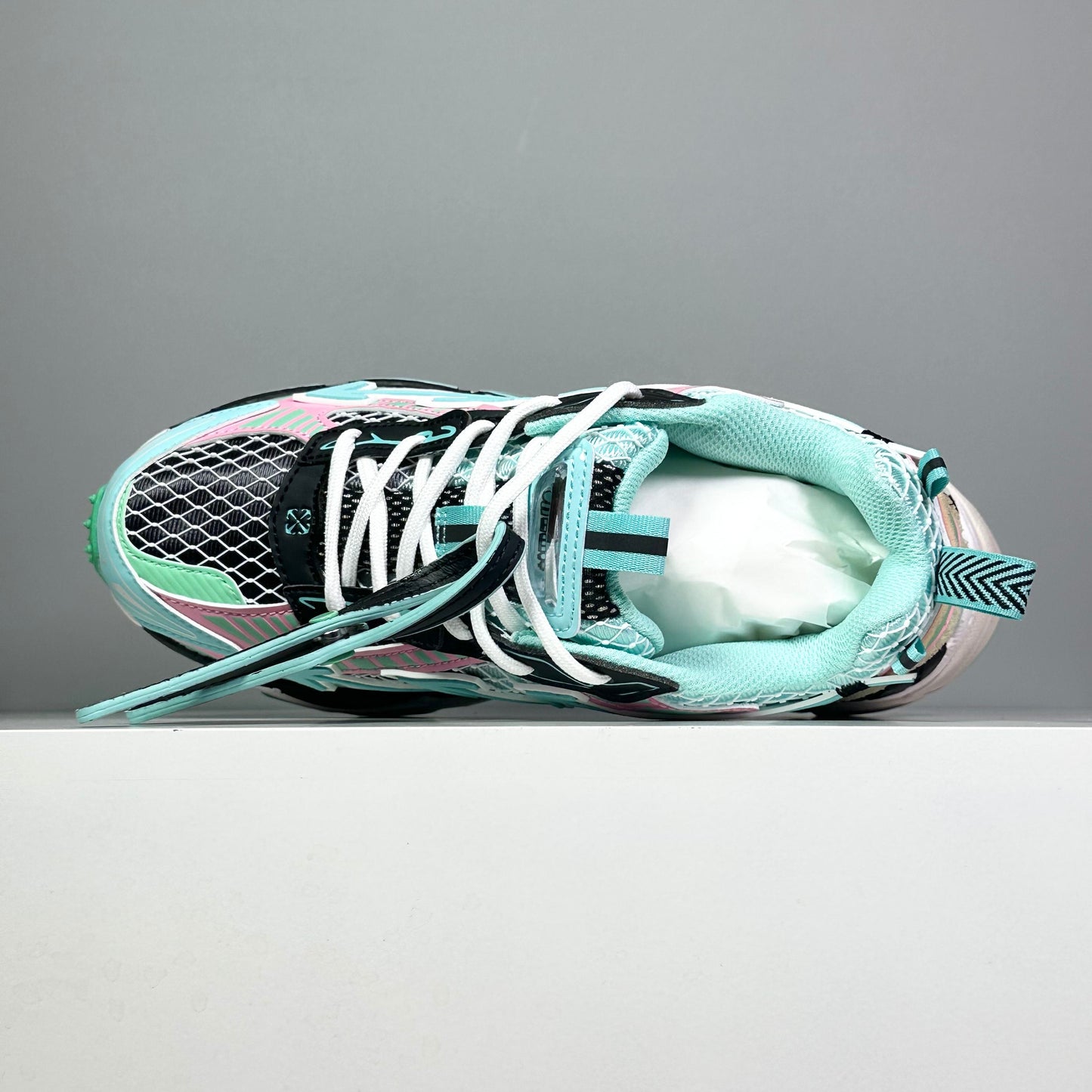 OF Be Right Back Mint Green Light Pink