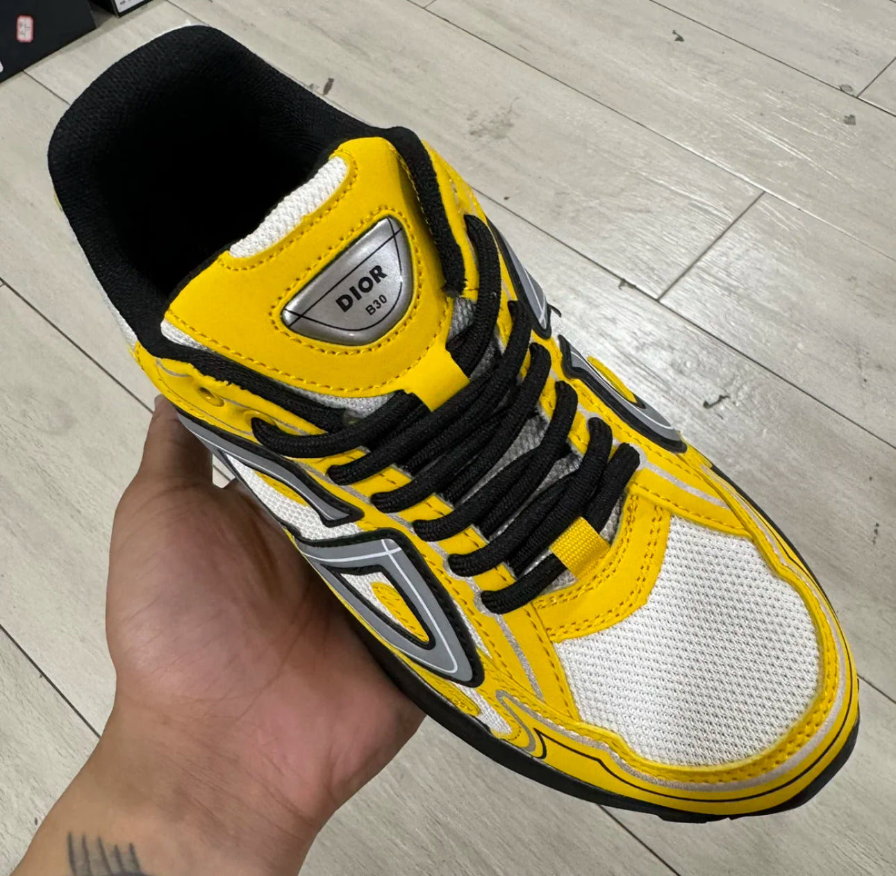 B30 Yellow and Black