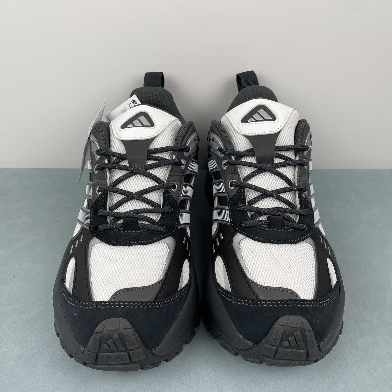AD Shadow Fever Carbon